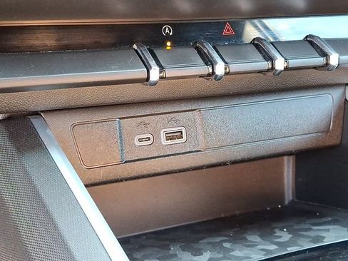 Used 2023 Chevrolet Colorado Trail Boss w/ LPO, Skid Plate Package AWD/4WD image 23