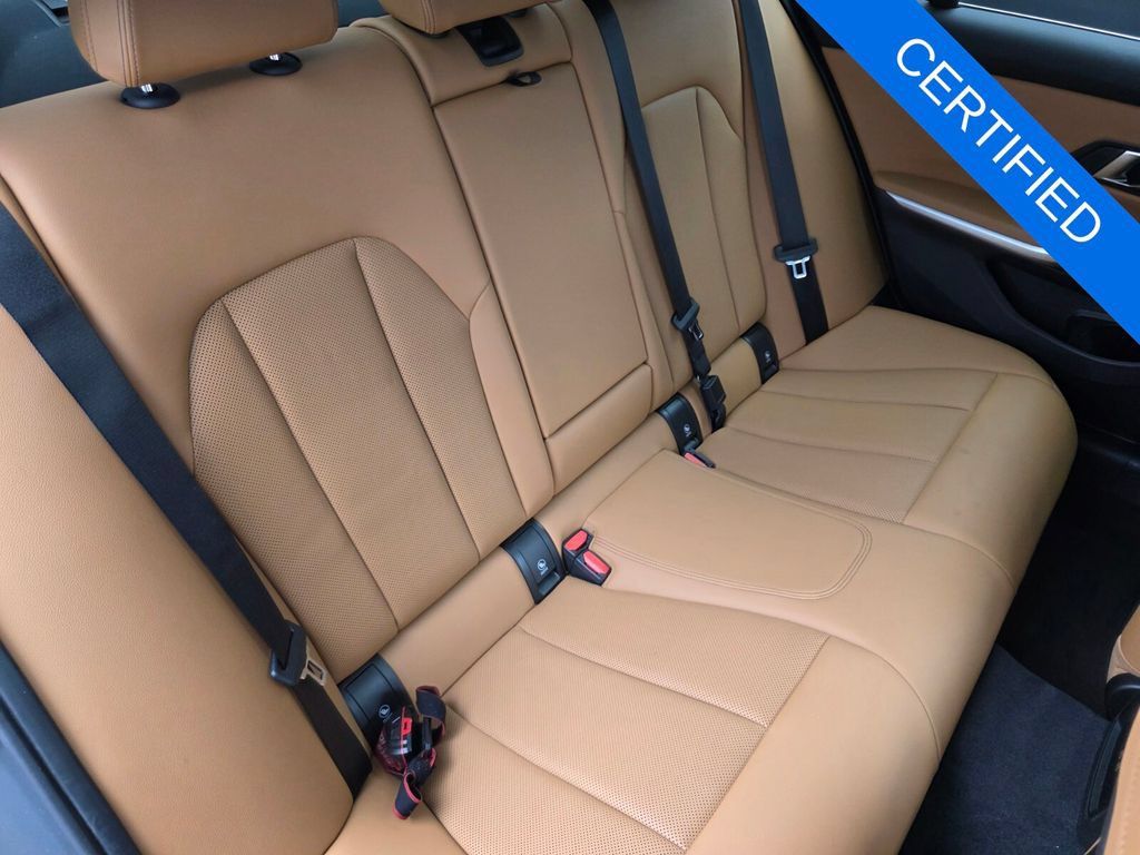 Certified 2024 BMW 330i Sedan w/ Convenience Package RWD image 27