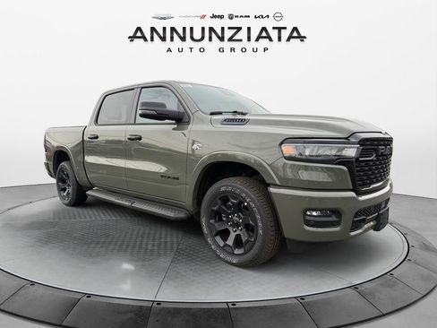 New 2026 RAM 1500 4x4 Crew Cab image 7