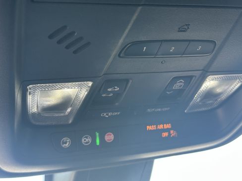 Used 2023 Chevrolet Blazer RS w/ Enhanced Convenience Package image 28