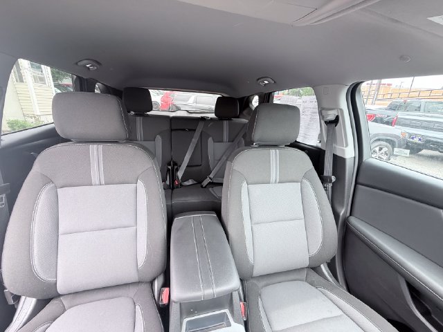 Used 2025 Chevrolet Blazer LT FWD image 36