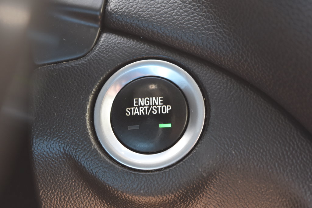 Used 2019 Chevrolet Equinox LT AWD/4WD image 16