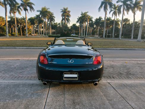 Used 2004 Lexus SC 430 Convertible RWD image 12