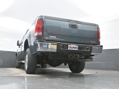 Used 2011 GMC Sierra 2500 SLE w/ Convenience Package AWD/4WD image 40