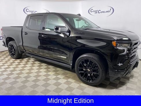 Certified 2024 Chevrolet Silverado 1500 High Country w/ High Country Premium Package AWD/4WD image 9