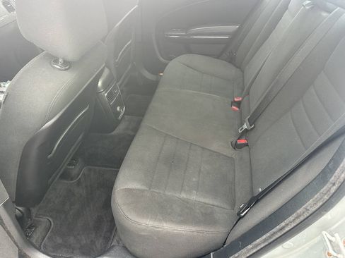 Used 2012 Dodge Charger SE RWD image 10