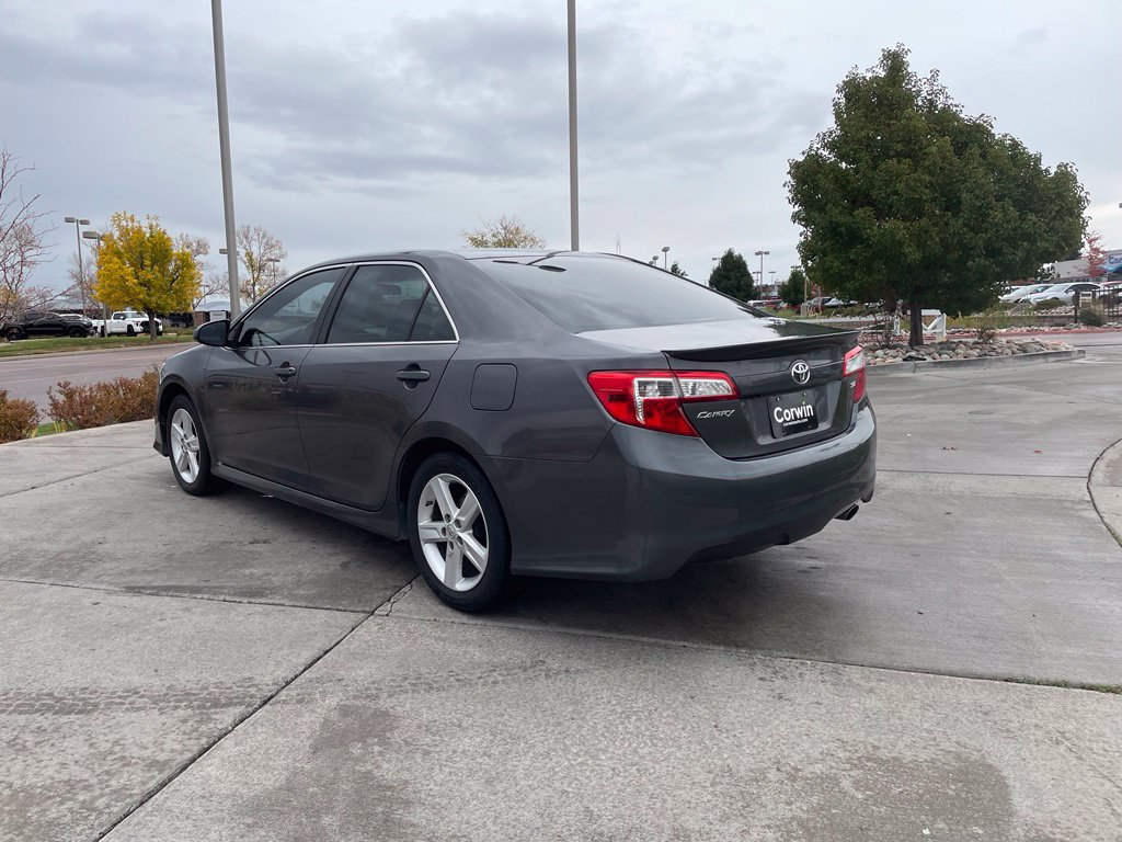 Used 2014 Toyota Camry SE FWD image 5