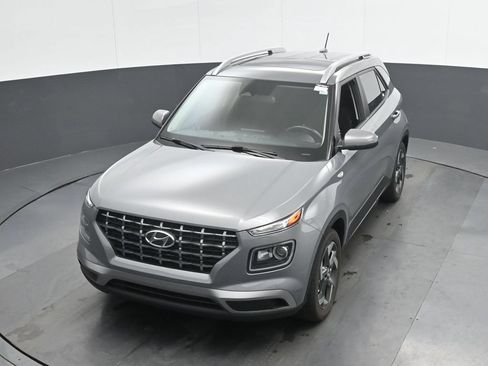 Certified 2023 Hyundai Venue SEL FWD image 35