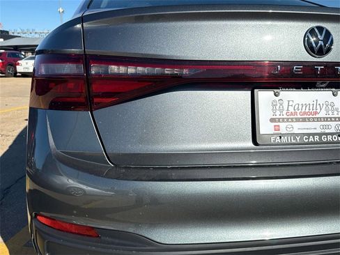 New 2026 Volkswagen Jetta SE image 9
