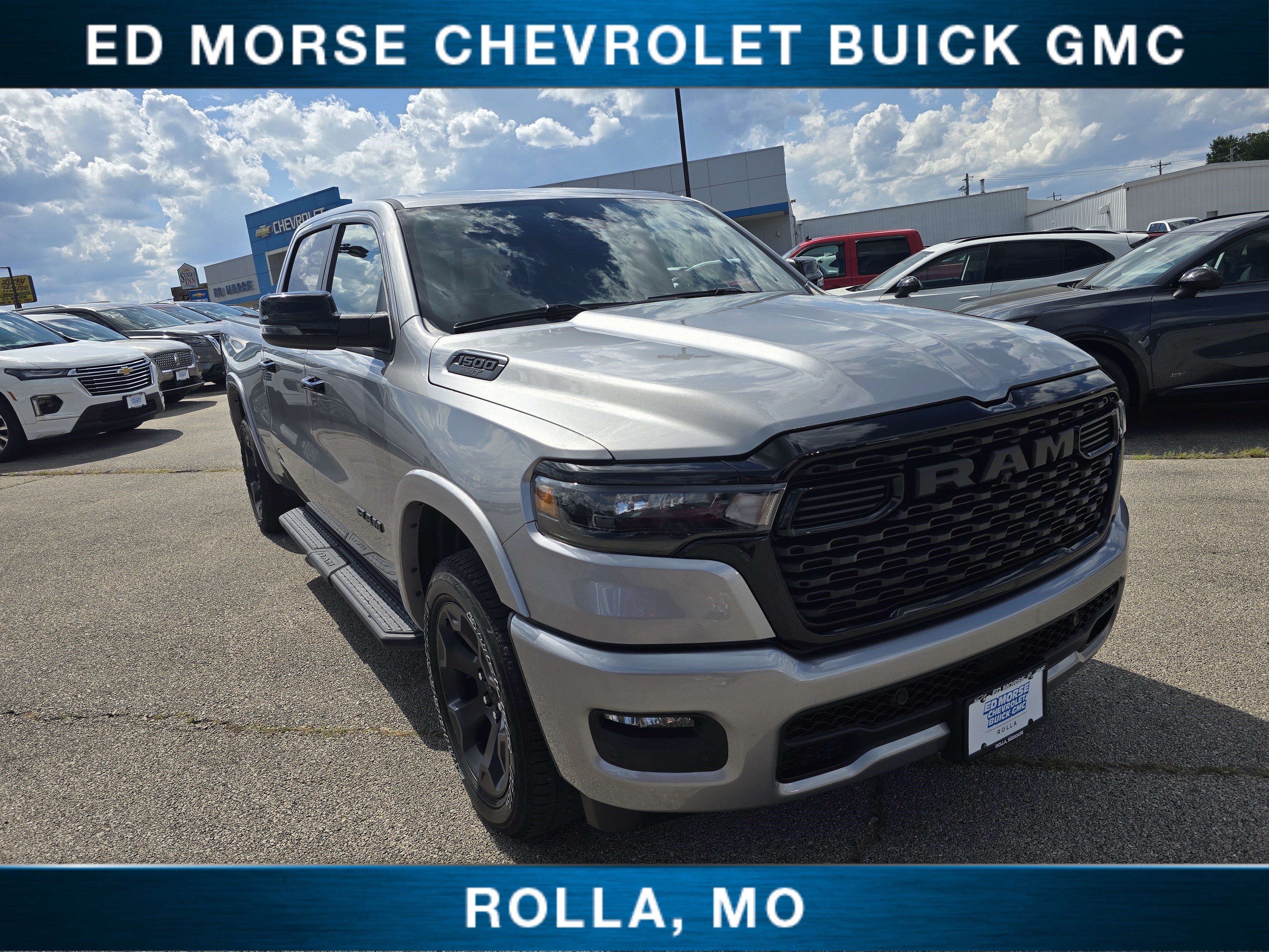 Used 2025 RAM 1500 Big Horn AWD/4WD image 1