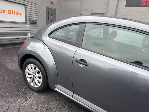 Used 2013 Volkswagen Beetle 2.5 FWD image 9
