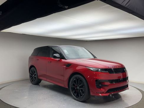 Certified 2024 Land Rover Range Rover Sport Dynamic SE AWD/4WD image 2