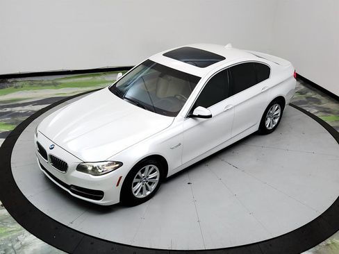 Used 2014 BMW 528i Sedan RWD image 33