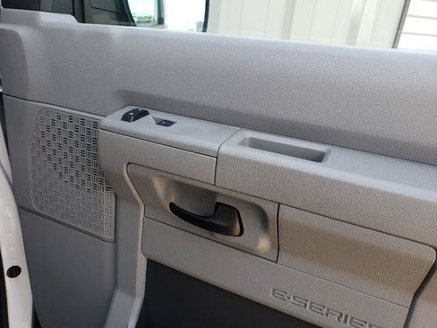 Used 2013 Ford E-150 and Econoline 150 w/ PWR Group RWD image 22