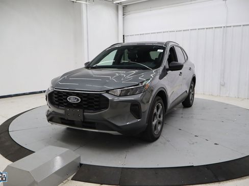 Used 2025 Ford Escape ST-Line image 10