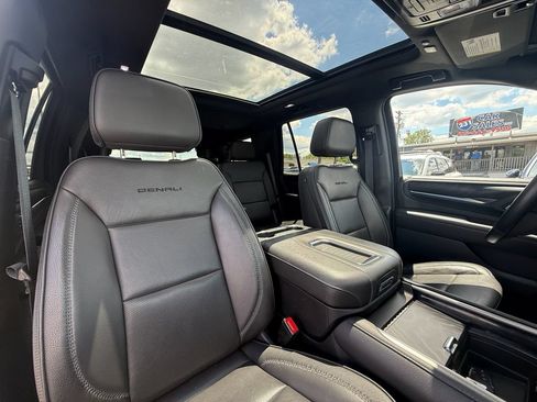 Used 2024 GMC Yukon Denali AWD/4WD image 27