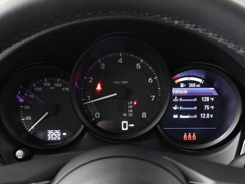 Certified 2026 Porsche Macan AWD/4WD image 16