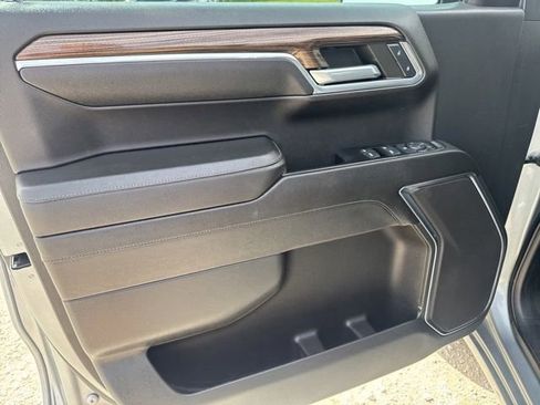 Used 2023 Chevrolet Silverado 1500 RST image 25