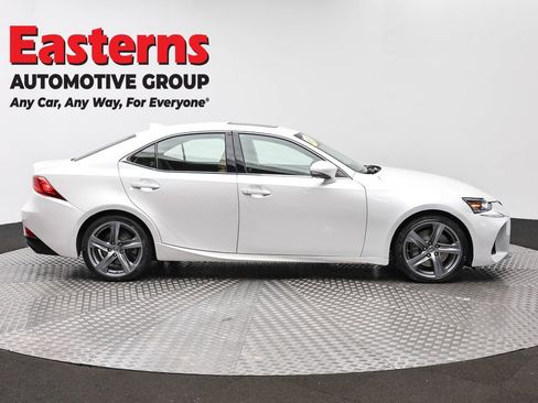 Used 2018 Lexus IS 300 AWD w/ Comfort Package image 4