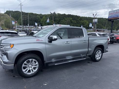 Certified 2025 Chevrolet Silverado 1500 LTZ AWD/4WD image 1