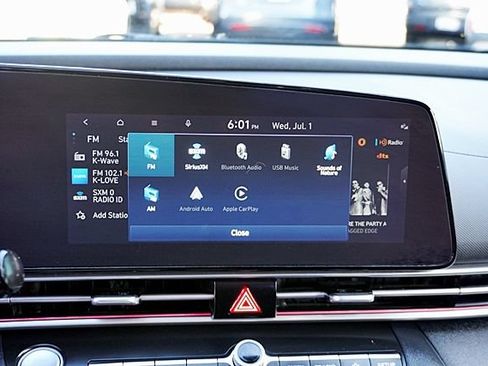 Used 2023 Hyundai Elantra Limited FWD image 24