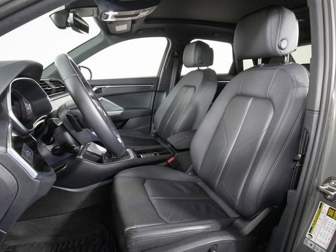 Used 2022 Audi Q3 2.0T Premium Plus image 10
