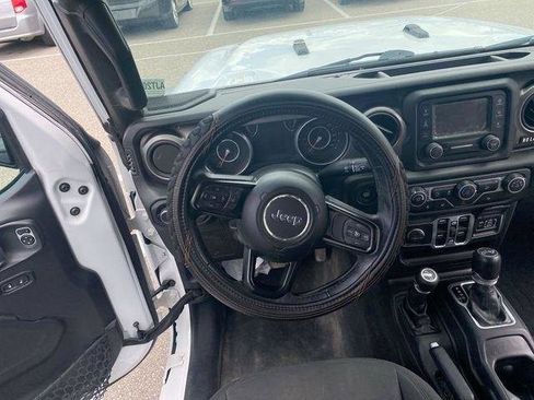 Used 2018 Jeep Wrangler Unlimited Sport S AWD/4WD image 29
