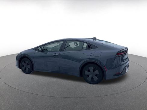 Used 2025 Toyota Prius LE image 10