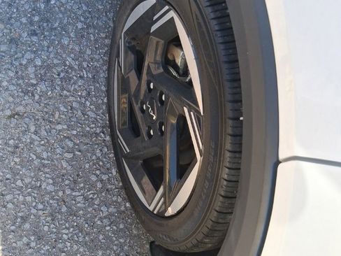 Certified 2025 Kia K4 GT-Line Turbo FWD image 14