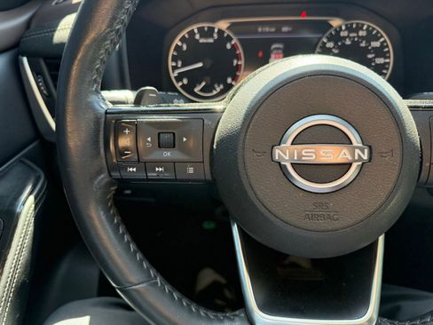 Certified 2023 Nissan Rogue SV w/ SV Premium B Package FWD image 18