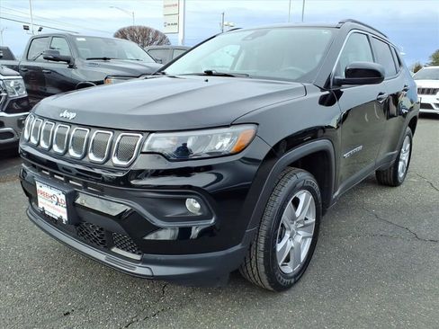 Used 2022 Jeep Compass Latitude w/ Convenience Group image 3