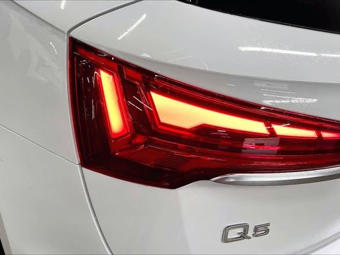 Used 2023 Audi Q5 2.0T Premium w/ Convenience Package image 31