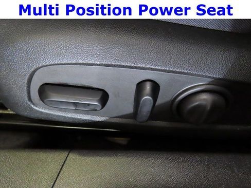 Used 2023 Chevrolet Malibu LT FWD image 19