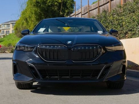 New 2026 BMW 530i w/ M Sport Package image 3