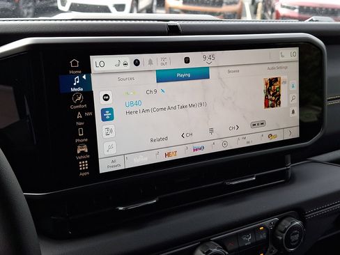 New 2026 Jeep Wrangler Unlimited Sahara AWD/4WD image 11