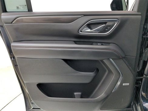 Used 2021 Chevrolet Suburban RST image 39