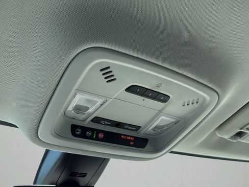 Used 2018 Chevrolet Traverse LT w/ LPO, Cargo Package FWD image 21