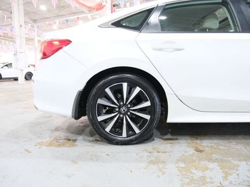 Used 2023 Honda Civic EX image 12
