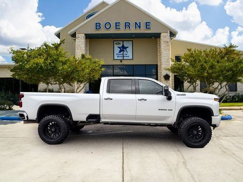 Used 2022 Chevrolet Silverado 3500 High Country w/ LPO, Hitch Package image 6