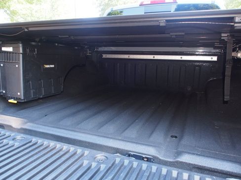 Used 2025 Nissan Frontier PRO-4X w/ Pro Convenience Package AWD/4WD image 7