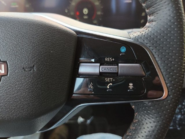 Used 2024 Nissan Ariya AWD image 31