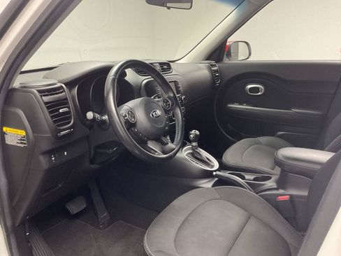 Used 2017 Kia Soul + w/ Designer's Package FWD image 11