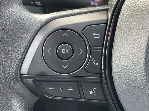 Used 2025 Toyota RAV4 XLE image 19