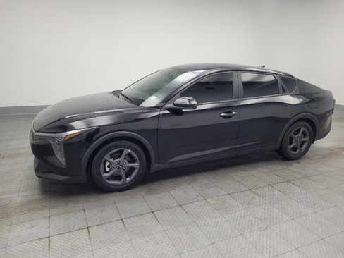 Used 2025 Kia K4 FWD image 2