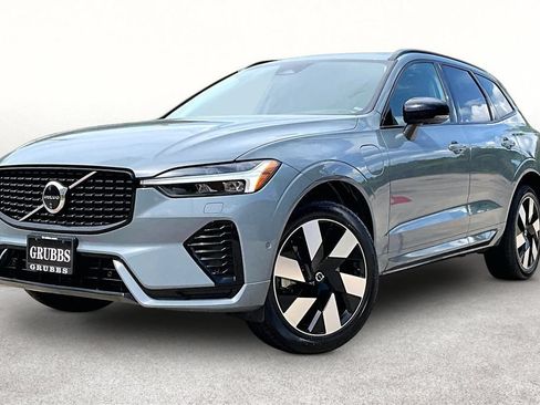 Used 2024 Volvo XC60 T8 Plus w/ Protection Package Premier AWD/4WD image 15