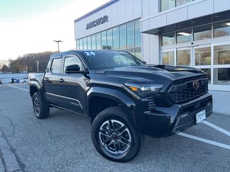 Used 2024 Toyota Tacoma TRD Sport video 1