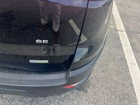 Used 2018 Ford EcoSport SE FWD image 4