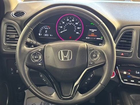 Used 2019 Honda HR-V EX-L image 3