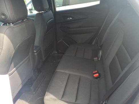Used 2023 Chevrolet TrailBlazer RS w/ Convenience Package FWD image 8