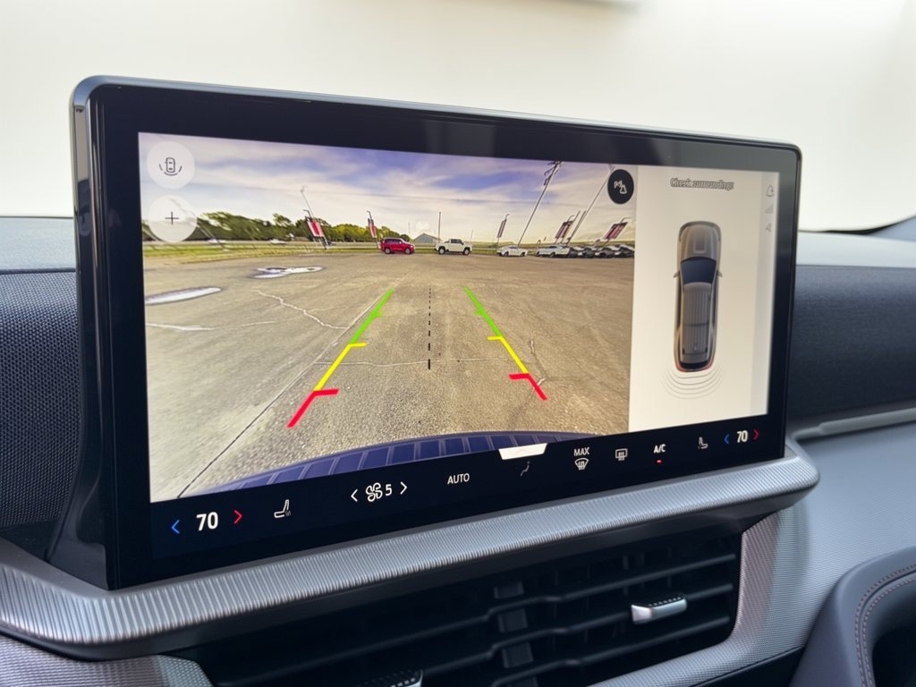 Used 2025 Ford Explorer Active RWD image 24